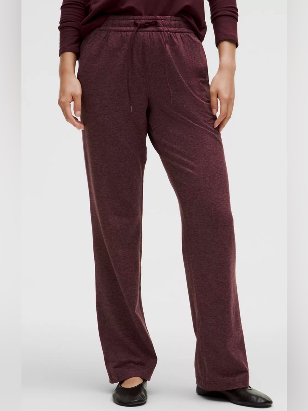 Lululemon Athletica Soft Jersey
Straight Leg Pant - Red Merlot - Size 2